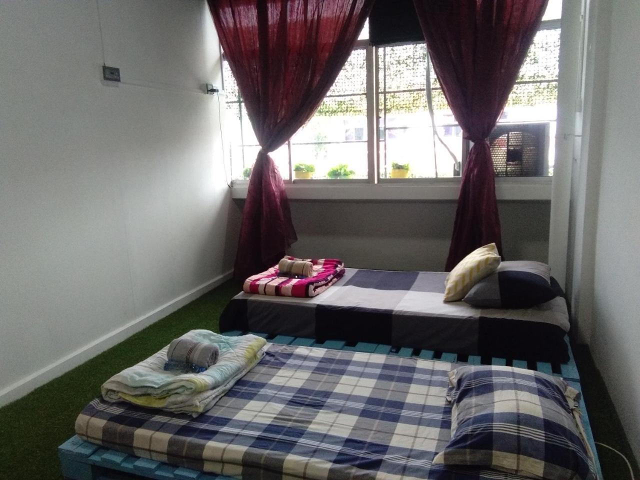 Co.Living Hostel Bandar Seri Begawan Buitenkant foto