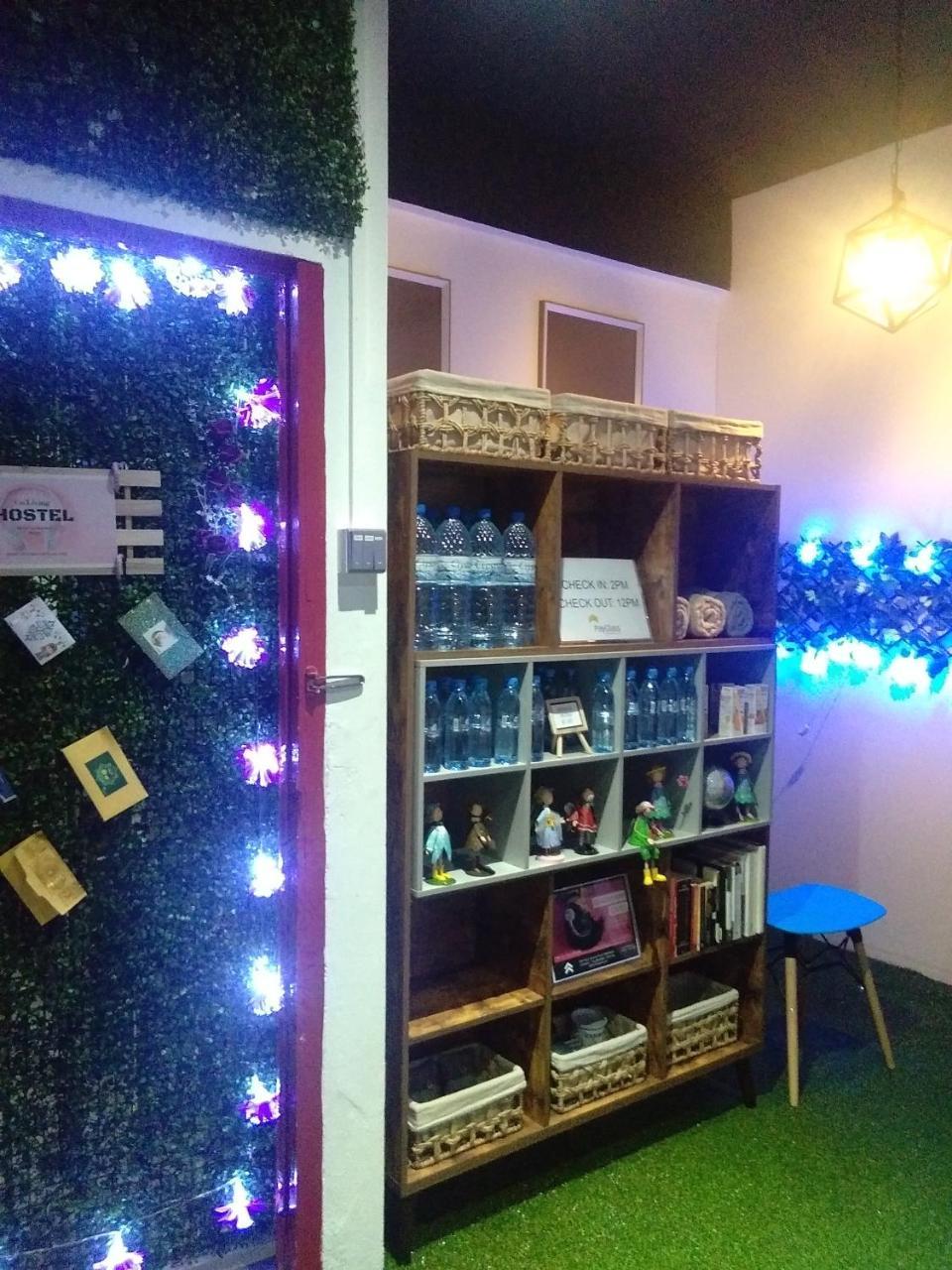Co.Living Hostel Bandar Seri Begawan Buitenkant foto
