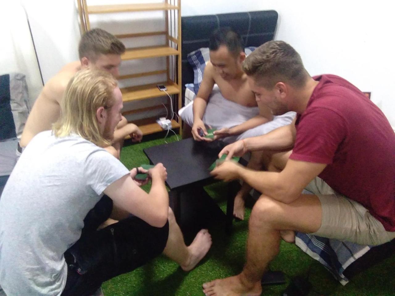 Co.Living Hostel Bandar Seri Begawan Buitenkant foto